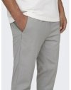 PANTALÓN CORTE TAPERED CON GOMA 22026742 