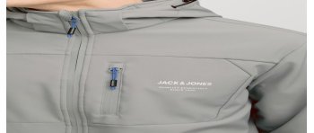 CHAQUETA GORDITA CAPUCHA JACK AND JONES QUALITY 12269407 JJTHEO SOFTSHELL JACKET