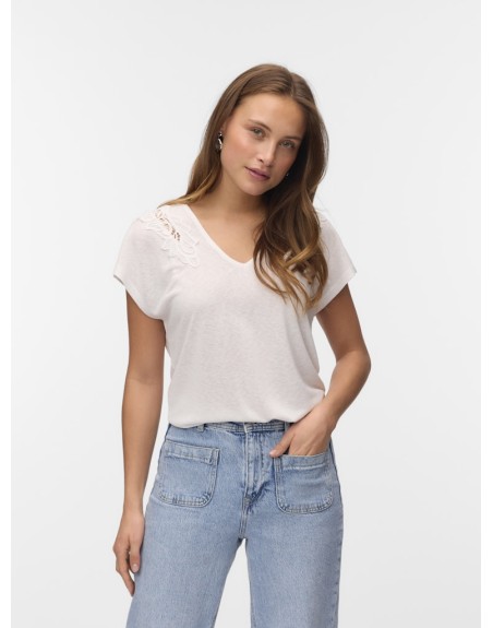 CAMISETA CUELLO V CON CALADO EN LAS MANGAS 10327569 VMBILSA S/SV-NECK T-SHIRT JRS BTQ
