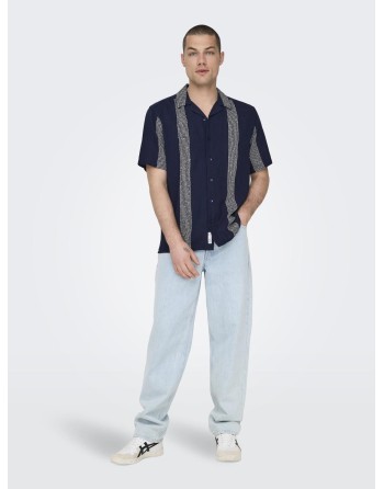 CAMISA M/C REGULAR LINO CON DOS FRANJAS ALOS LADOS 22029108 ONSAVI REG SS BOUCLE STRPE RESORT SHIRT