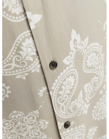 CAMISA M/C ESTAMPADO BANDANA 12258421 JJJEFF PAISLEY RESORT SHIRT SS