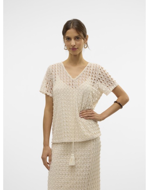TOP M/C ENCAJE FORRO INTERIOR 10330939 VMDYLIE S/S V-NECK TOP WVN BTQ GA