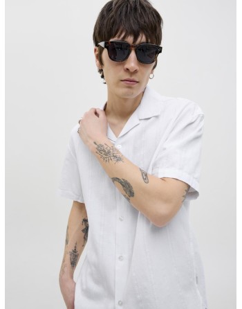 CAMISA M/C ALGODÓN DETALLE RAYAS BORDADAS 12276818 JPRCCMONTANA DOBBY RESORT S/S SHIRT SN